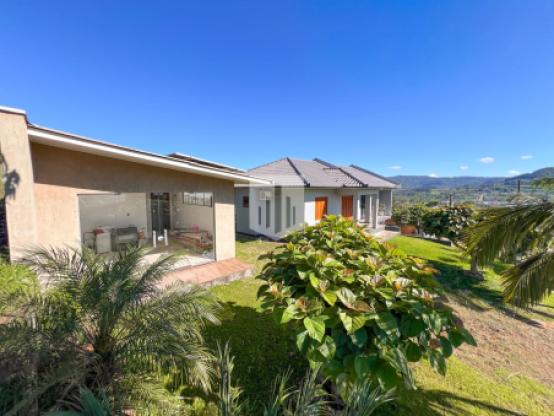 Casas e Sobrados com 2 quartos, 458,00 m², à venda - Centro - Presidente Lucena